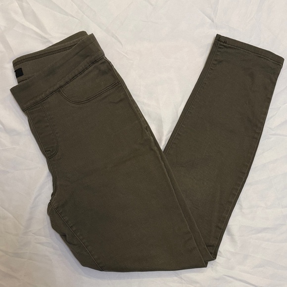 Nine West Denim - NINE WEST JEANS PULL ON SKINNY OLIVE GREEN SIZE 6 VGUC